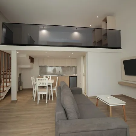 Duplex Apartment *