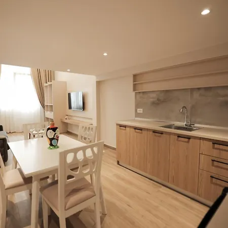 Apartment Duplex *