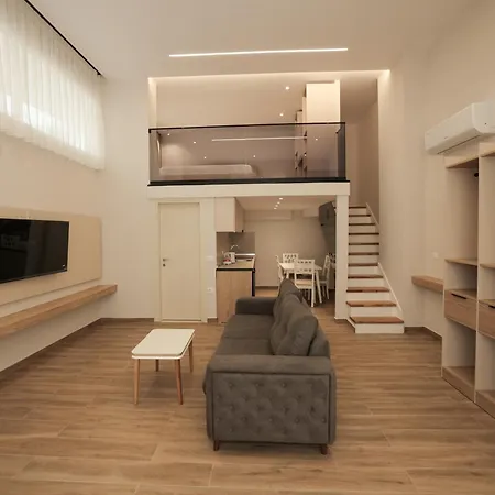 Apartment Duplex *